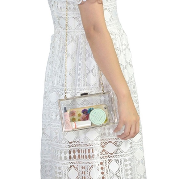 Clear acrylic box clutch with chain - Picture 6 of 6